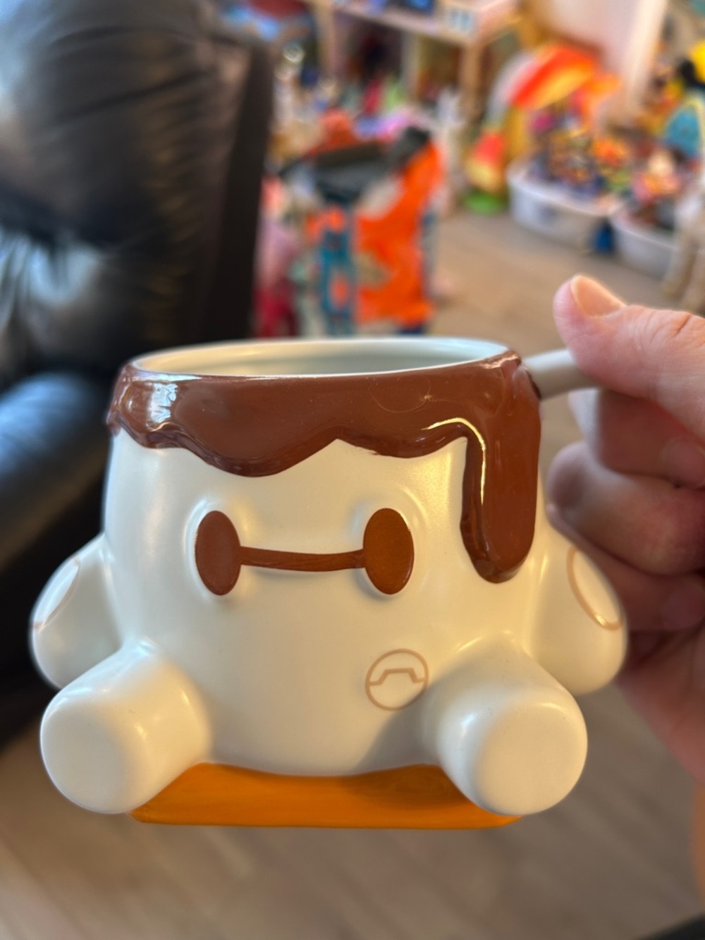 Disney munchling mug NWOT
